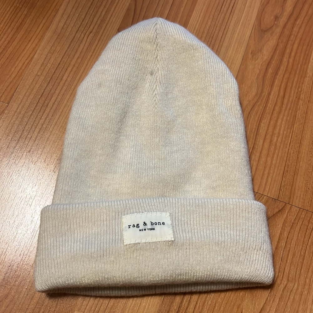 Rag & Bone Addison Wool-blend Beanie. Light beige. Unisex.